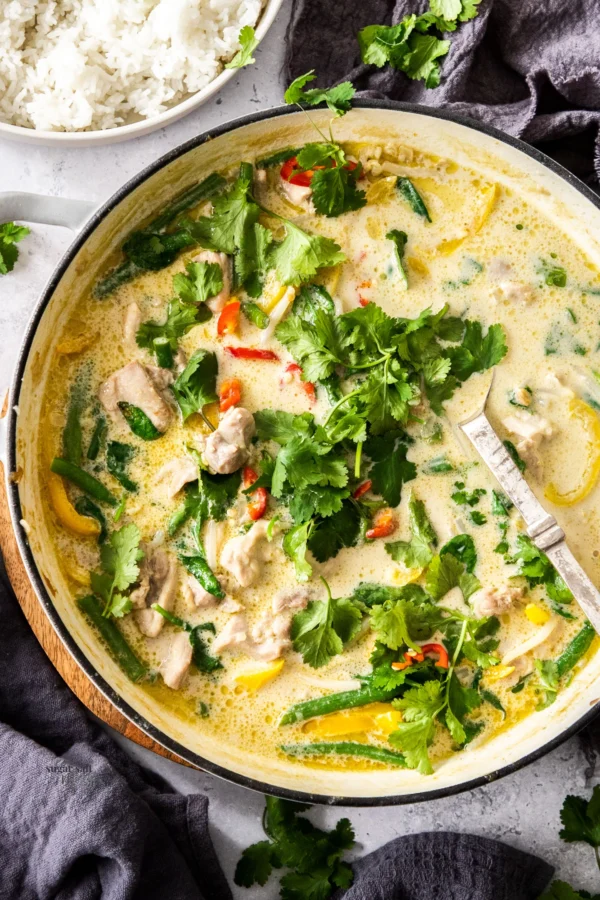 GrÃ¼nes Curry mit Poulet